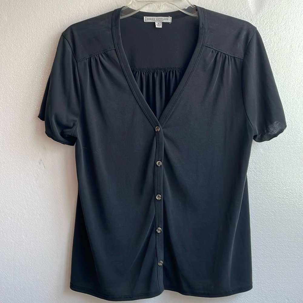Green envelope V-neck button front gathered back model Top size medium